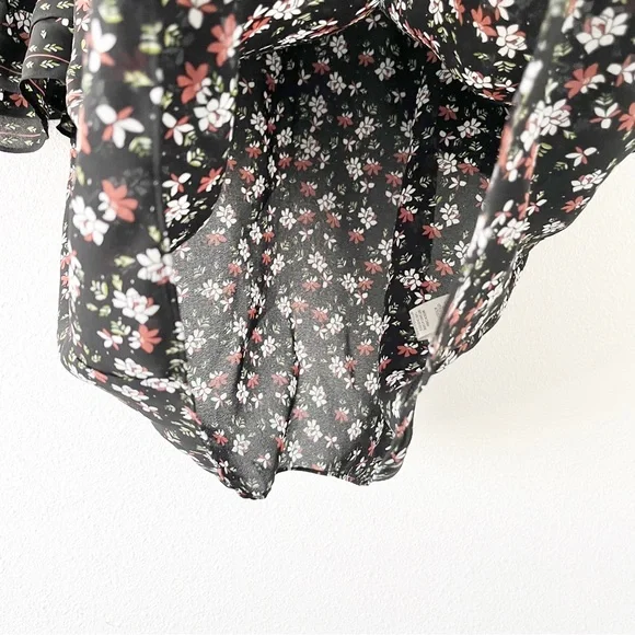 Max Studio Black Floral Blouse - Picture 5 of 8